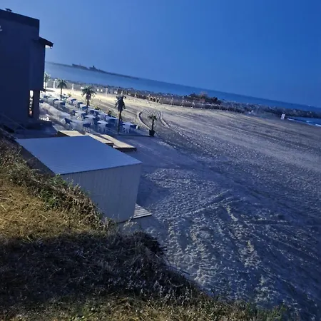 Iunnona Sea Костинешти