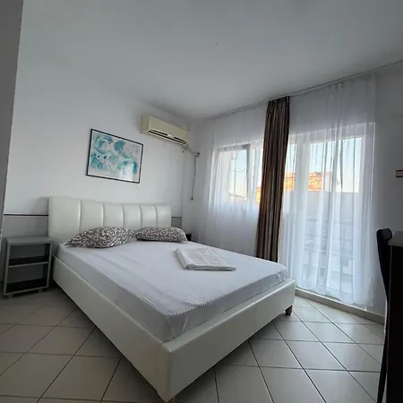 Hostel Iunnona Sea *
